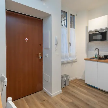 Apartment I Host - Pomponazzi Iris Milan