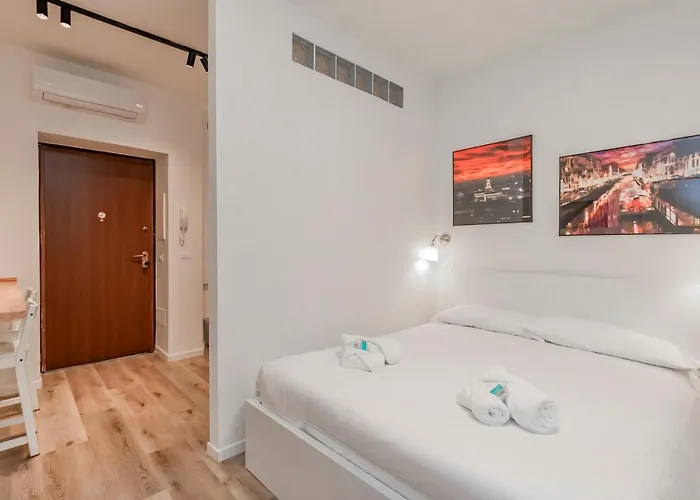 I Host - Pomponazzi Iris Lejlighed *