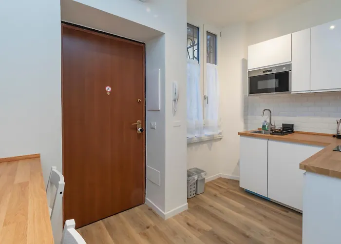 Apartament I Host - Pomponazzi Iris Mediolan